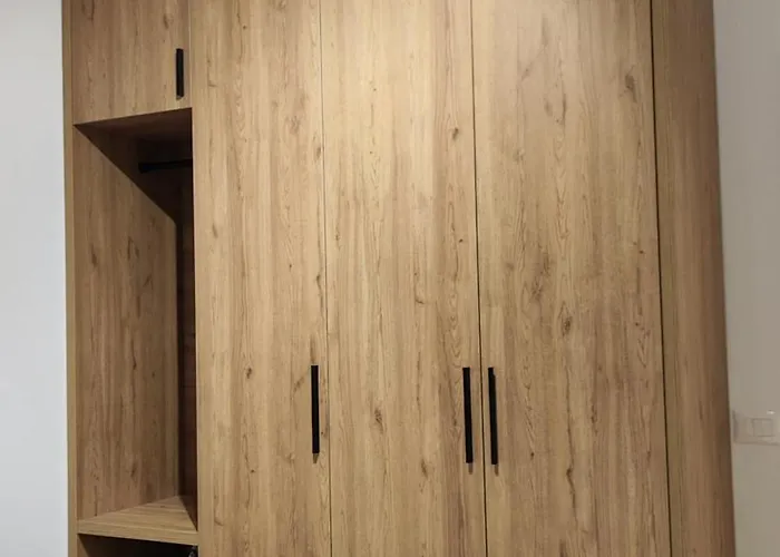 New Bazaar Retreat 1 *